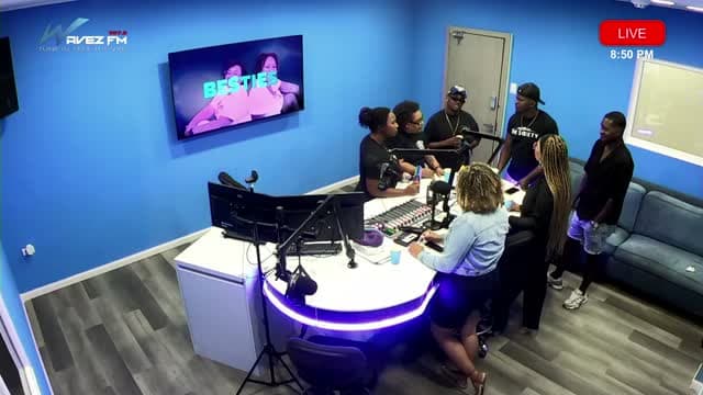 Wavez FM